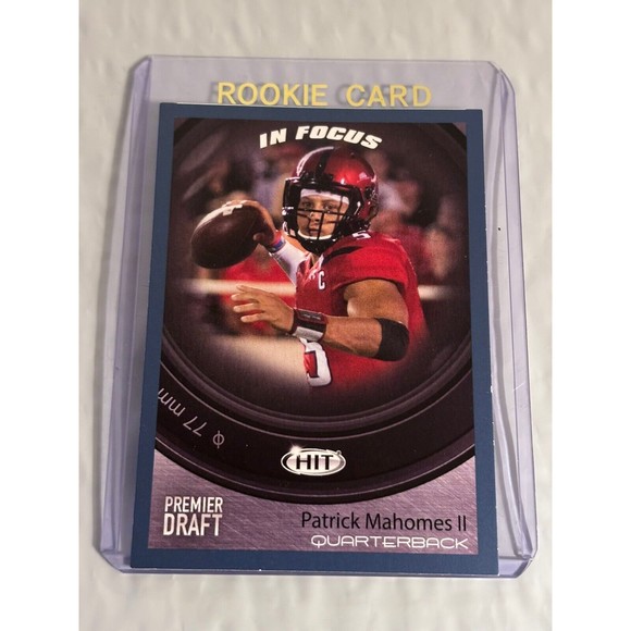 Patrick Mahomes Rookie Card 2017 Sage Hit Kansas City Chiefs Gold Foil RC Case - Picture 1 of 2